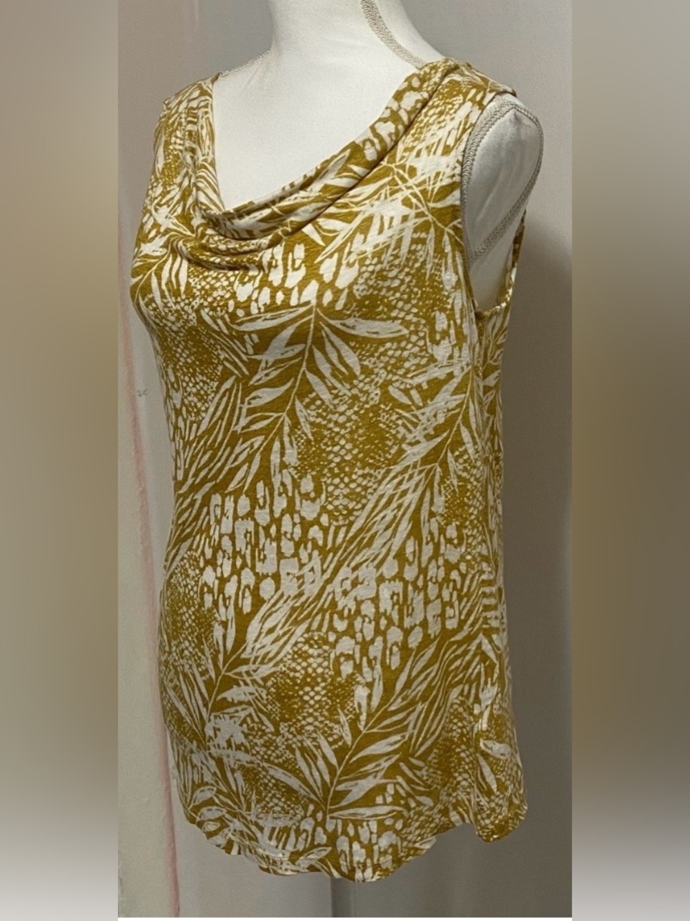 Christian Siriano 100% Linen Mustard & White Cowl Neck Sleeveless Camisole